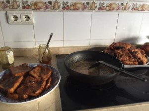 Como pasar por miel las torrijas